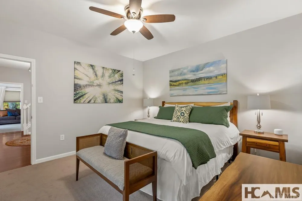 110 Kestrel Court Sapphire, NC 28774