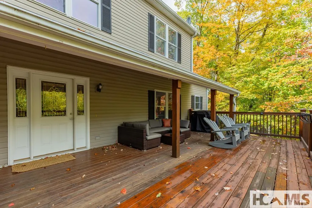 110 Kestrel Court Sapphire, NC 28774