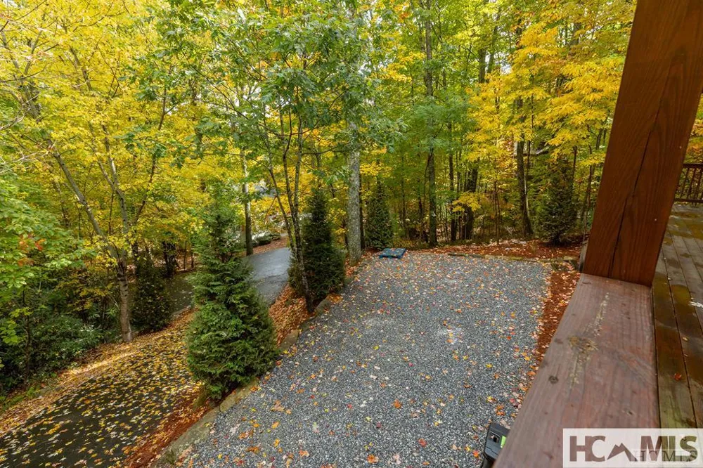 110 Kestrel Court Sapphire, NC 28774