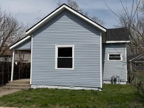 1803 North Avenue