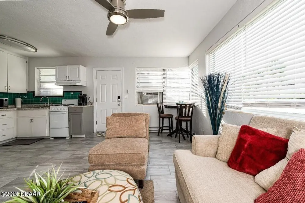 828 Grandview Avenue #4 Daytona Beach, FL 32118