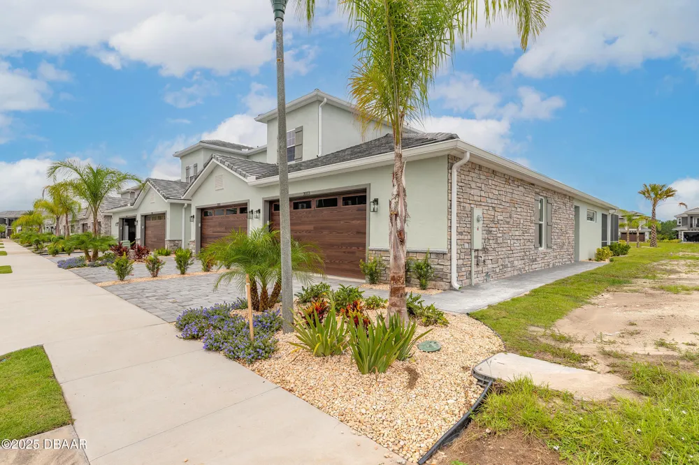 3038 Isles Way New Smyrna Beach, FL 32168