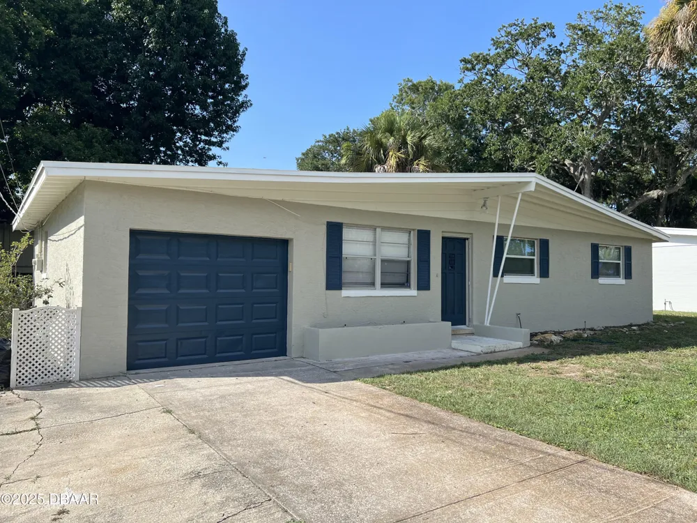 328 Slayton Avenue #u South Daytona, FL 32119