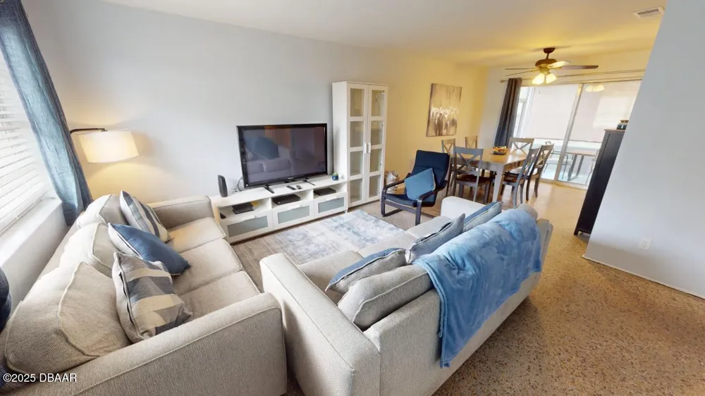 328 Slayton Avenue #u South Daytona, FL 32119