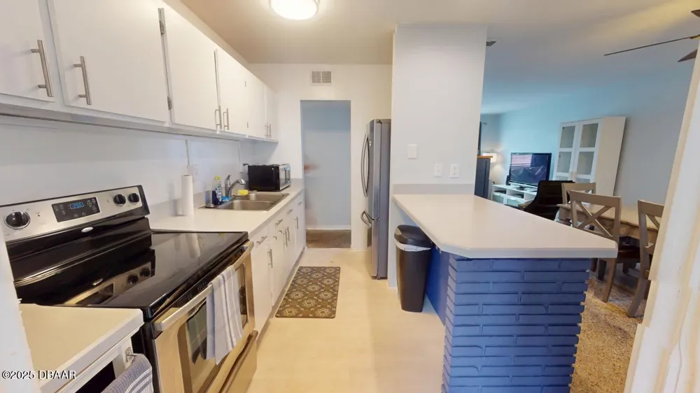 328 Slayton Avenue #u South Daytona, FL 32119