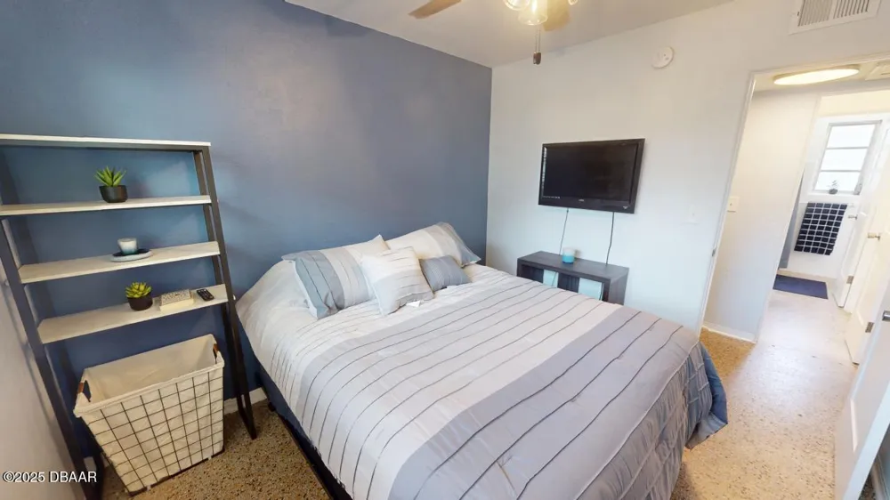 328 Slayton Avenue #u South Daytona, FL 32119