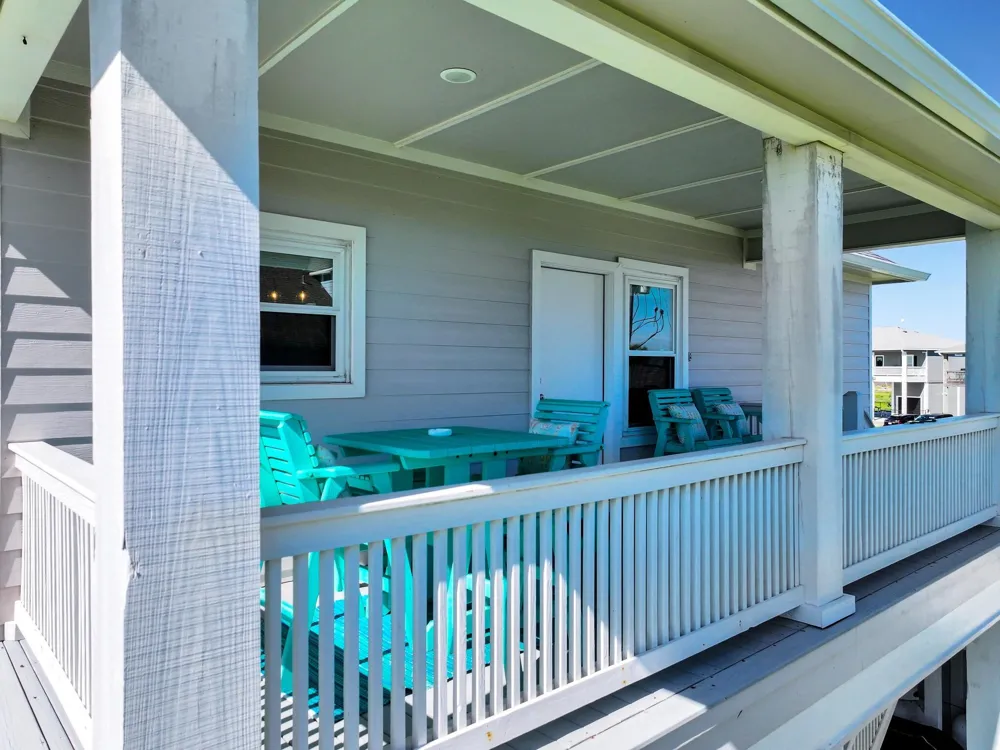 978 Sue Drive Port Bolivar, TX 77650