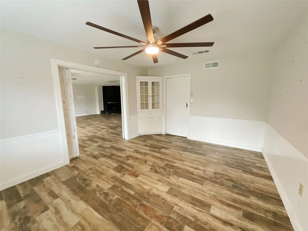 443 Bayou View Drive El Lago, TX 77586