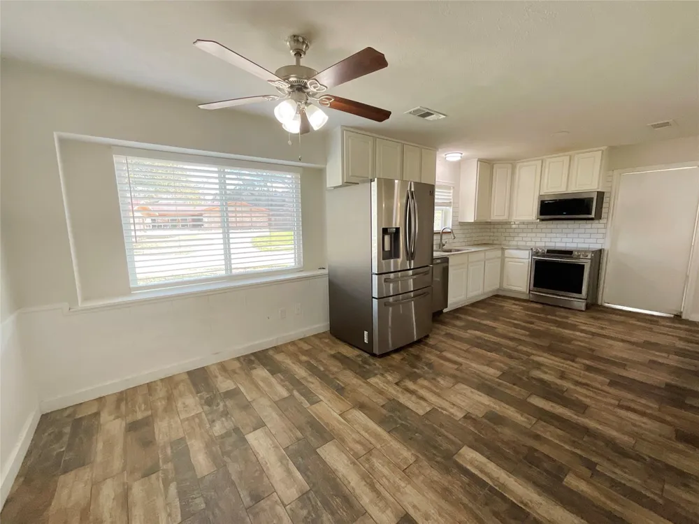 443 Bayou View Drive El Lago, TX 77586
