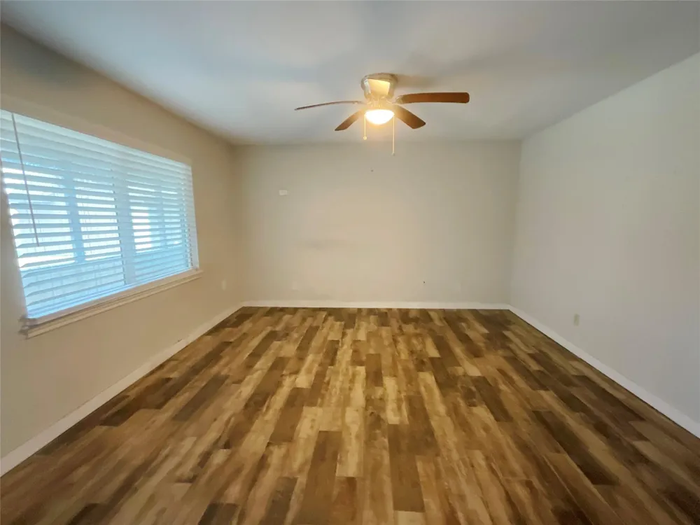 443 Bayou View Drive El Lago, TX 77586