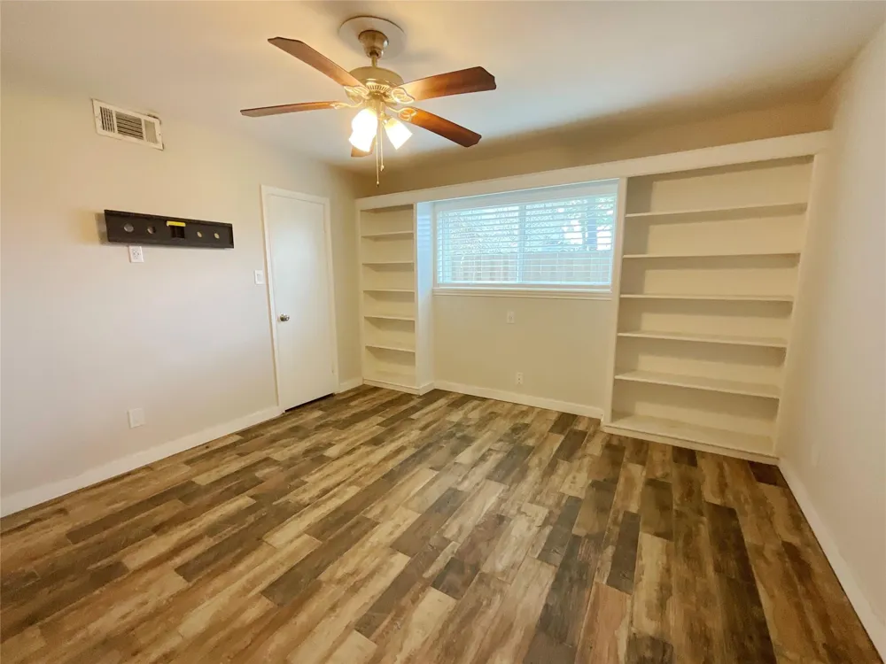 443 Bayou View Drive El Lago, TX 77586