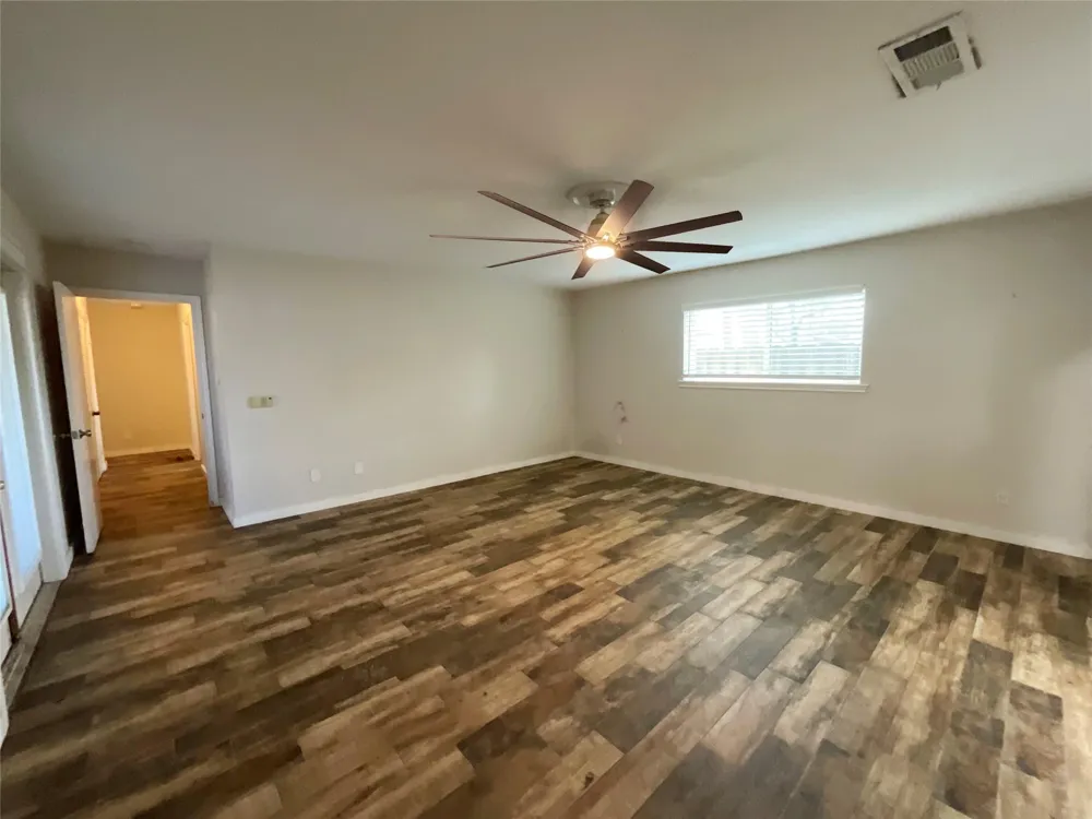443 Bayou View Drive El Lago, TX 77586