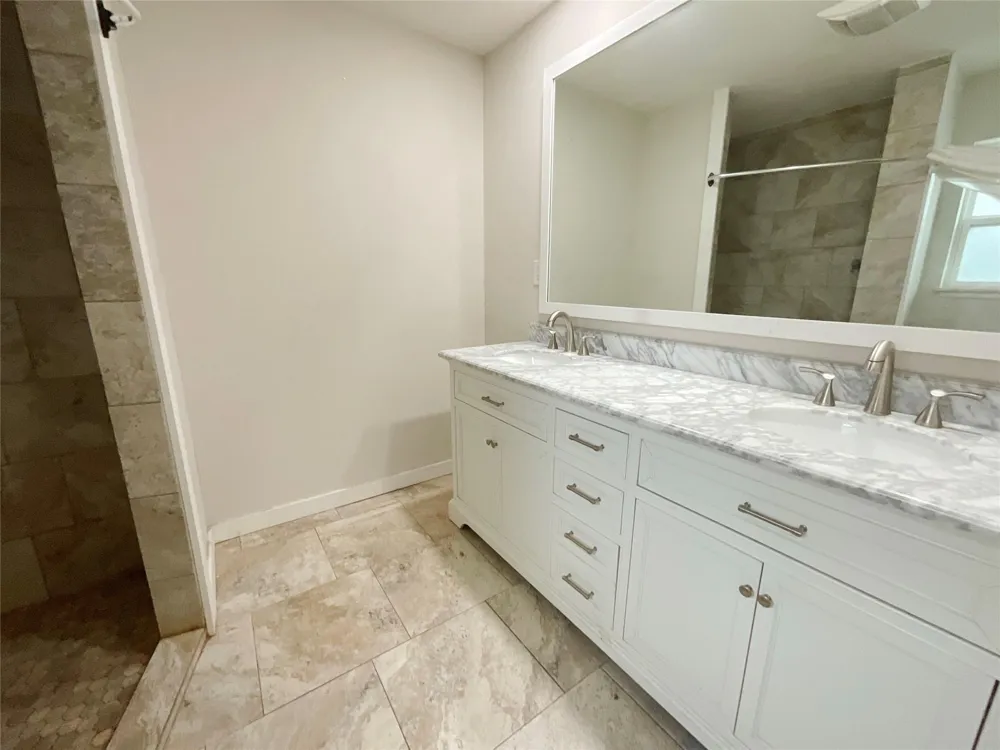 443 Bayou View Drive El Lago, TX 77586