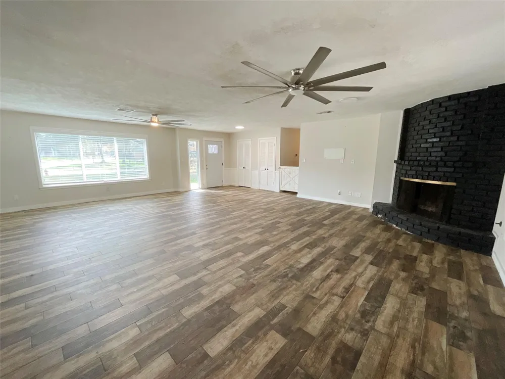 443 Bayou View Drive El Lago, TX 77586