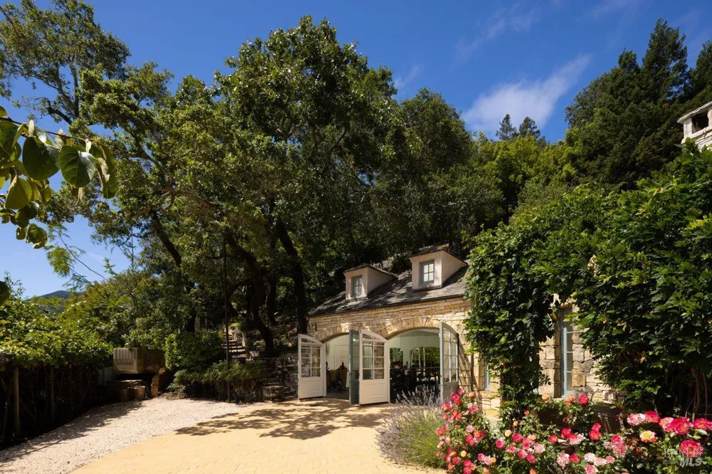27 Upper Road Ross, CA 94957