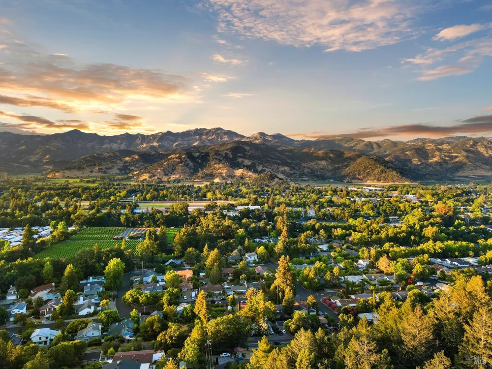 304 High Street Calistoga, CA 94515