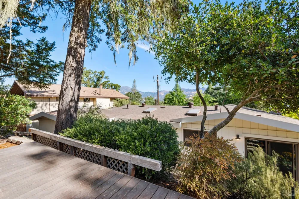 304 High Street Calistoga, CA 94515