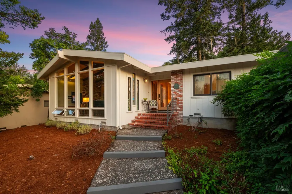 304 High Street Calistoga, CA 94515