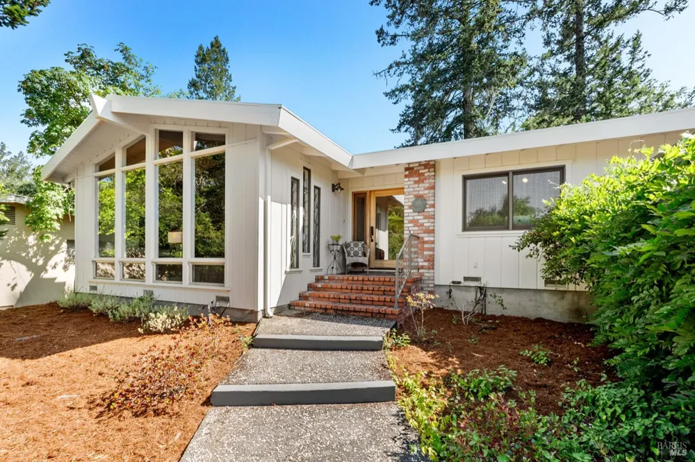 304 High Street Calistoga, CA 94515