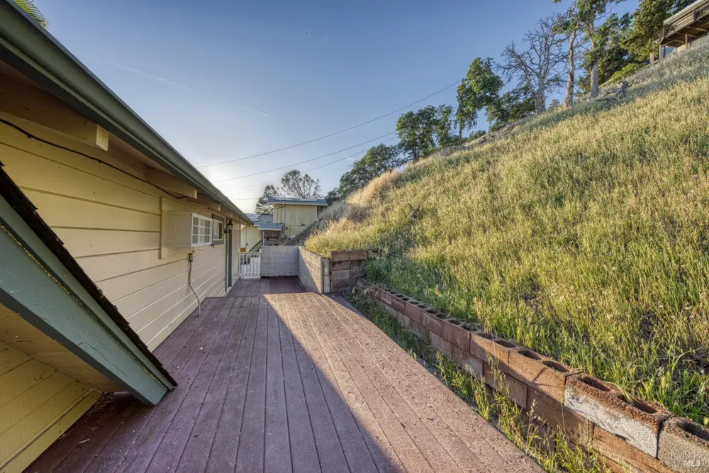 12620 Lakeshore Drive Clearlake, CA 95422