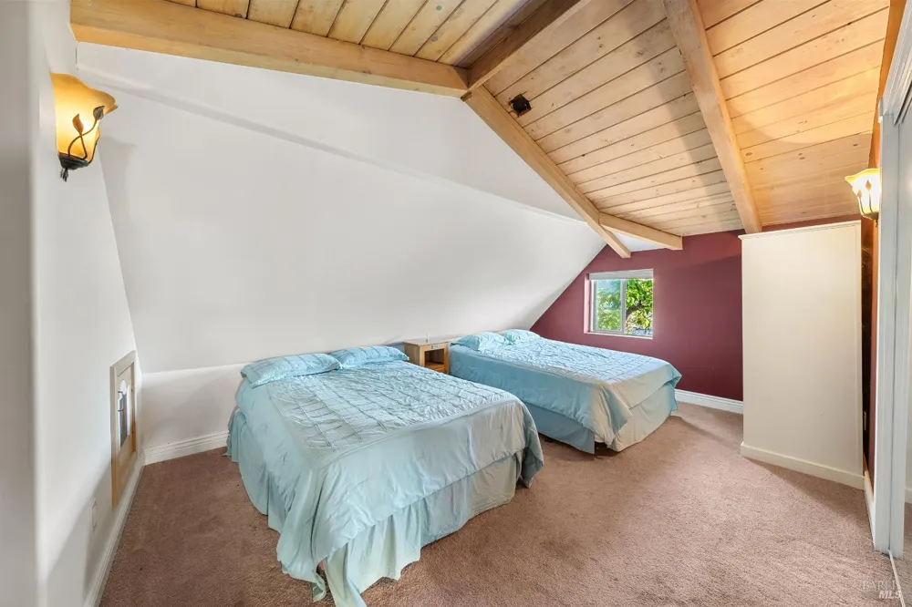 12620 Lakeshore Drive Clearlake, CA 95422