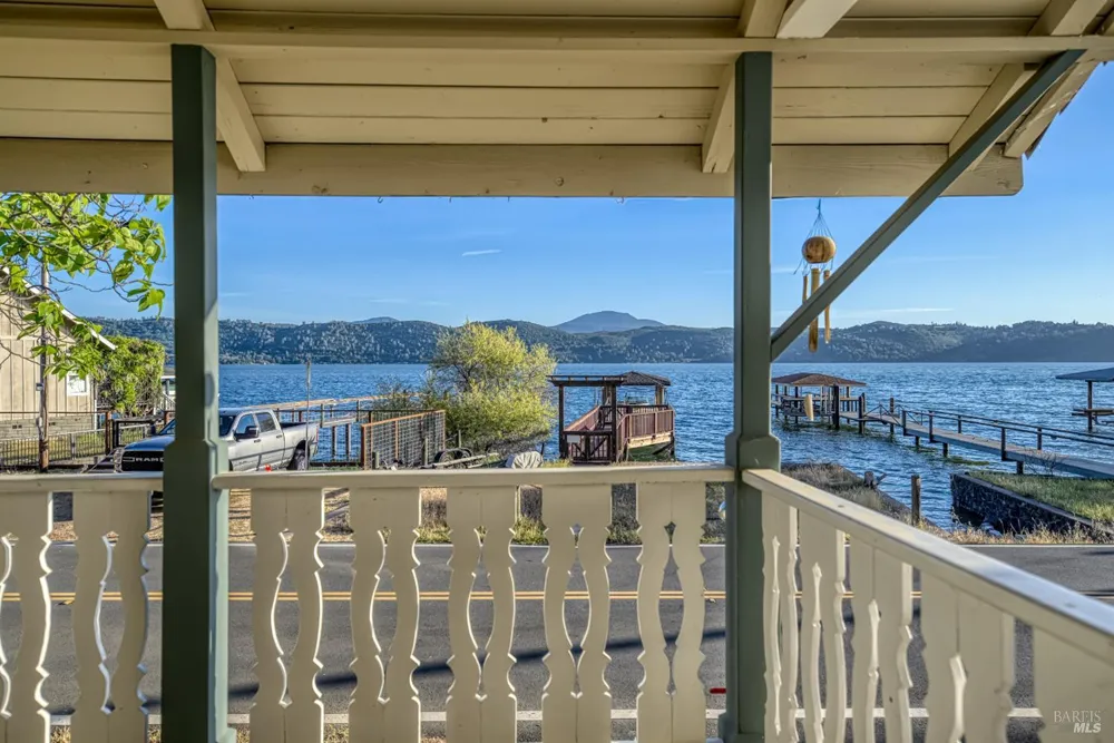 12620 Lakeshore Drive Clearlake, CA 95422