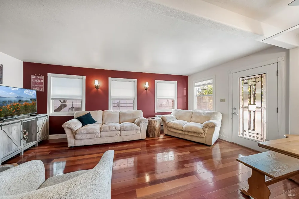 12620 Lakeshore Drive Clearlake, CA 95422