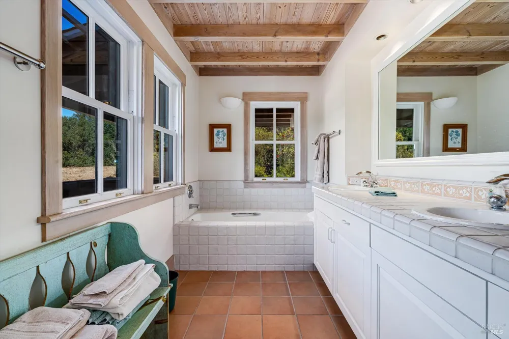 1740 Conn Valley Road St. Helena, CA 94574