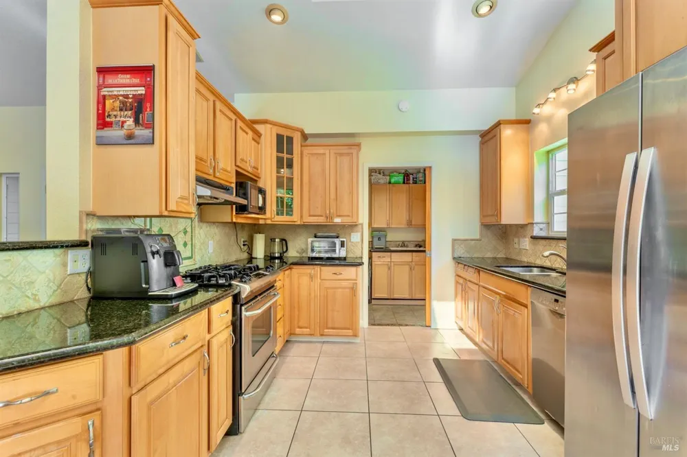 18940 Timber Pointe Drive Fort Bragg, CA 95437