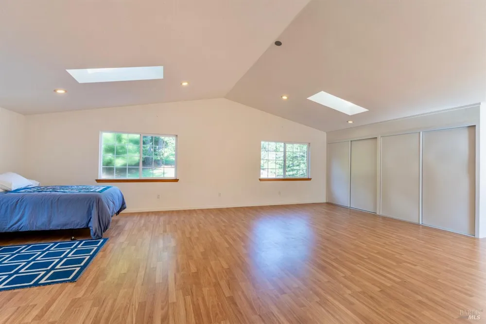 18940 Timber Pointe Drive Fort Bragg, CA 95437