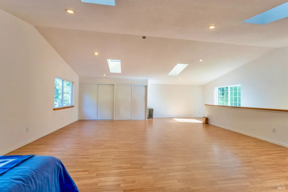 18940 Timber Pointe Drive Fort Bragg, CA 95437