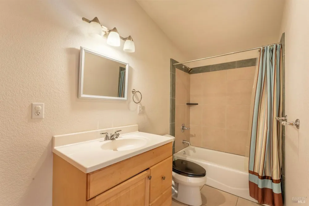 18940 Timber Pointe Drive Fort Bragg, CA 95437