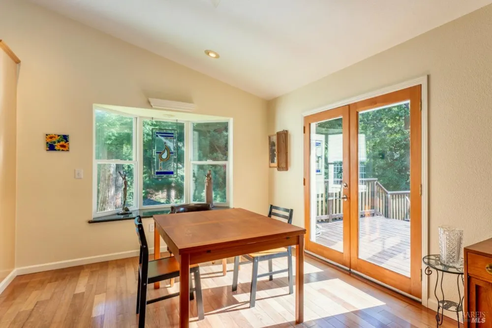 18940 Timber Pointe Drive Fort Bragg, CA 95437