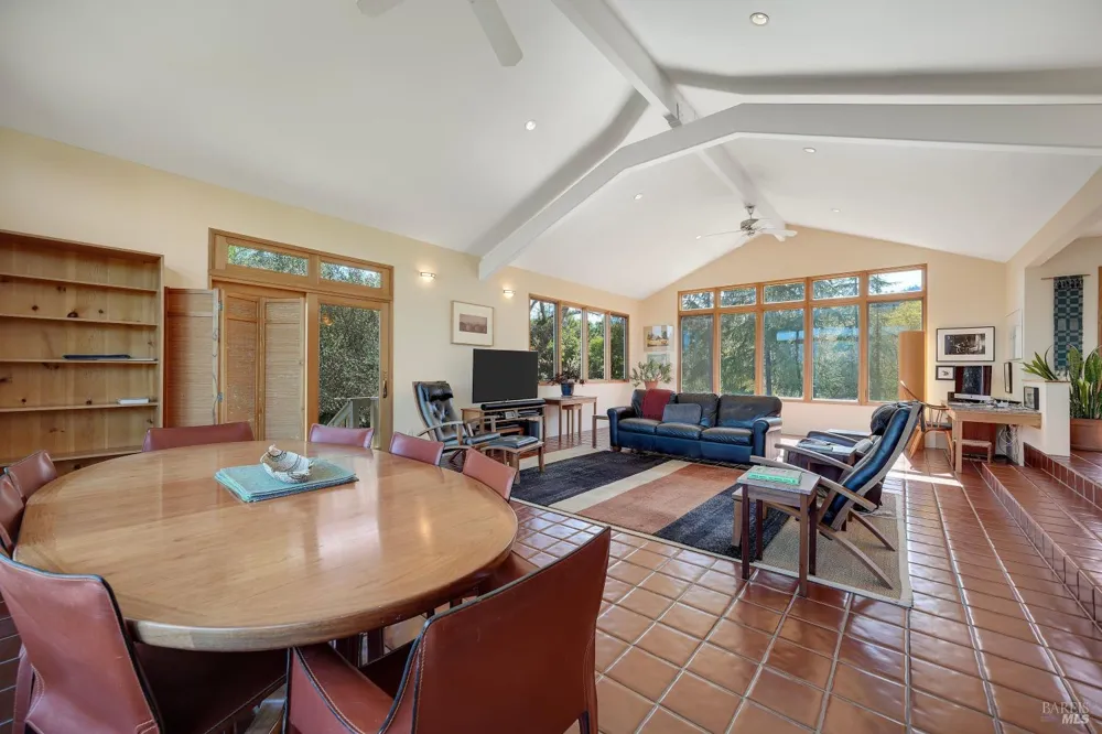 5809 Sharp Road Calistoga, CA 94515
