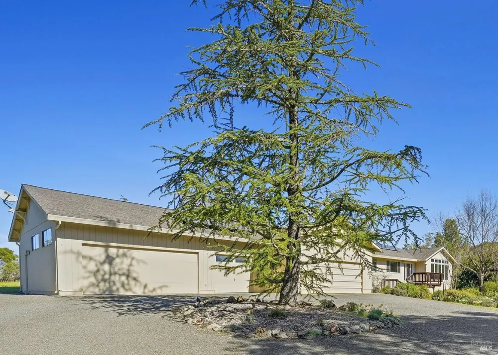 5809 Sharp Road Calistoga, CA 94515
