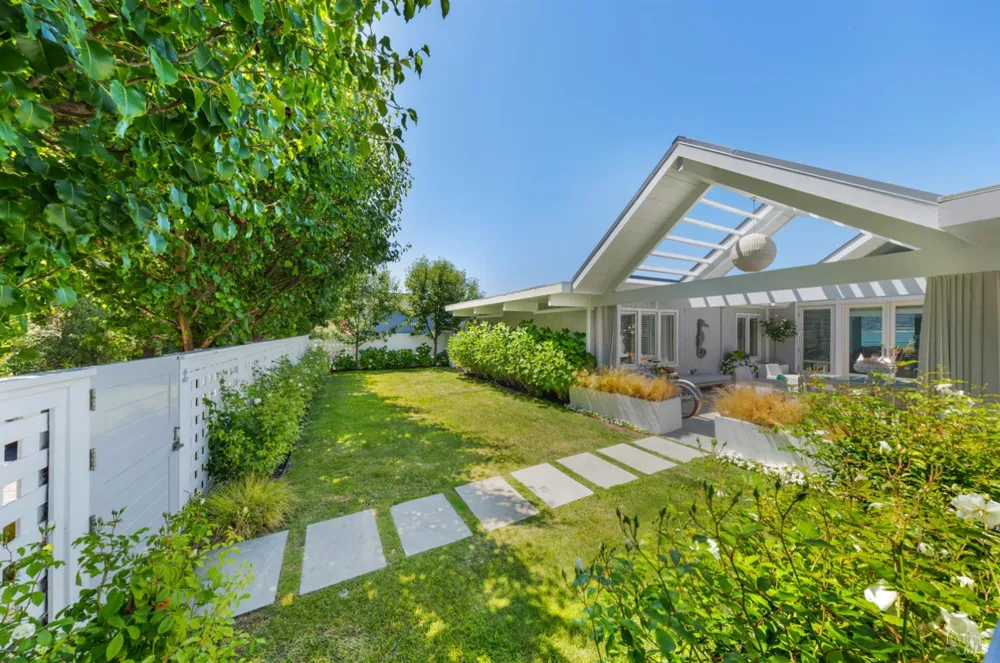 27 West Shore Road Belvedere, CA 94920