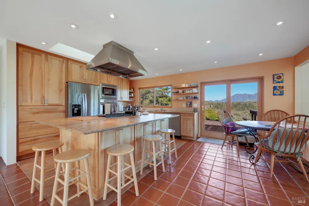 5809 Sharp Road Calistoga, CA 94515