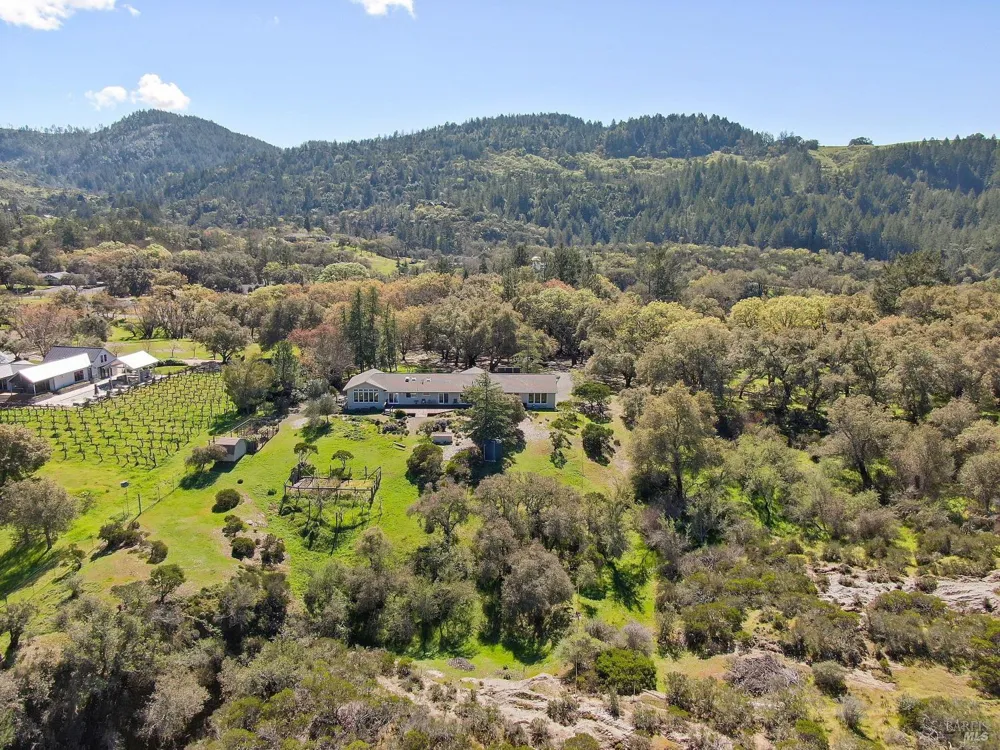5809 Sharp Road Calistoga, CA 94515