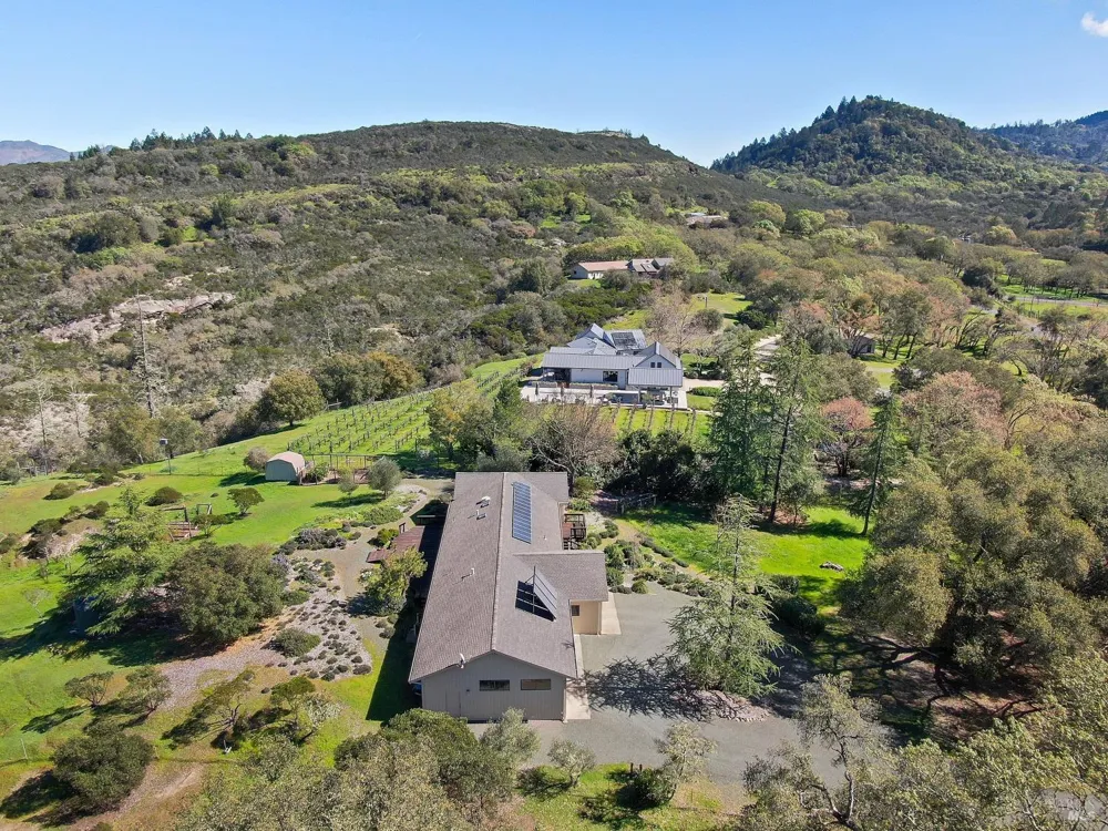 5809 Sharp Road Calistoga, CA 94515