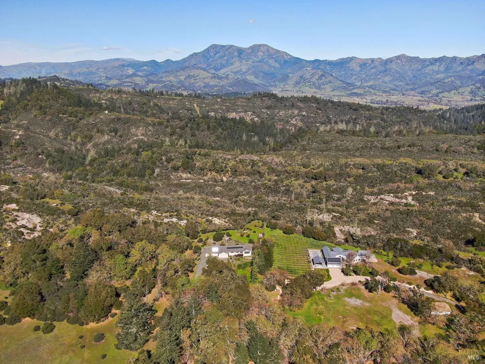5809 Sharp Road Calistoga, CA 94515