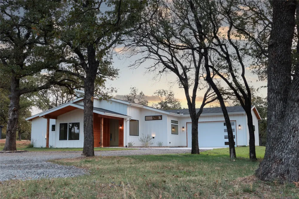 1991 Sunflower Paradise, TX 76073