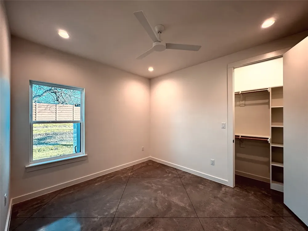 1991 Sunflower Paradise, TX 76073