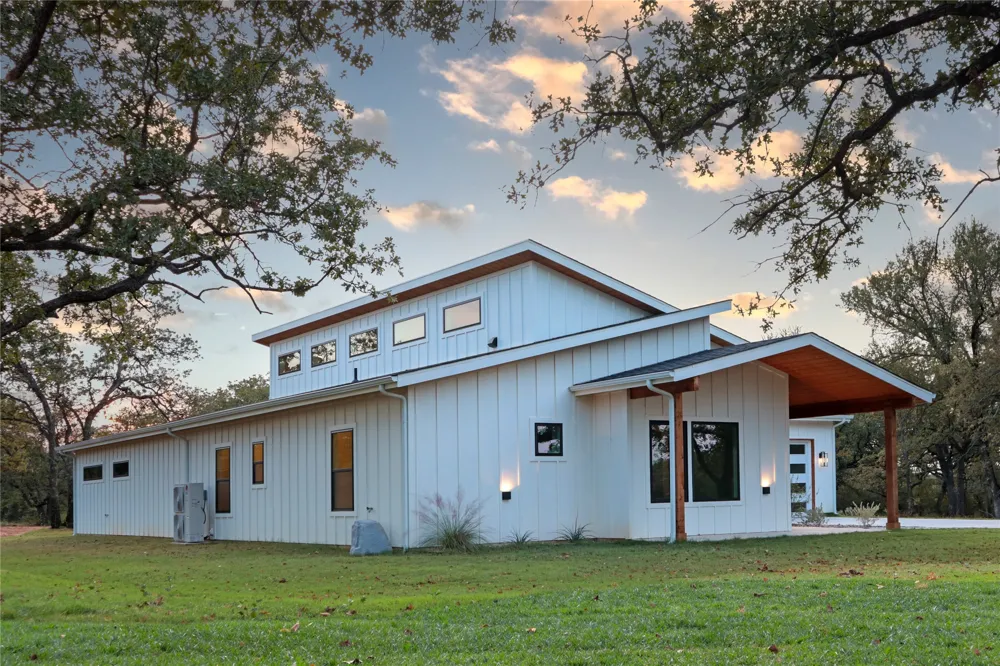 1991 Sunflower Paradise, TX 76073