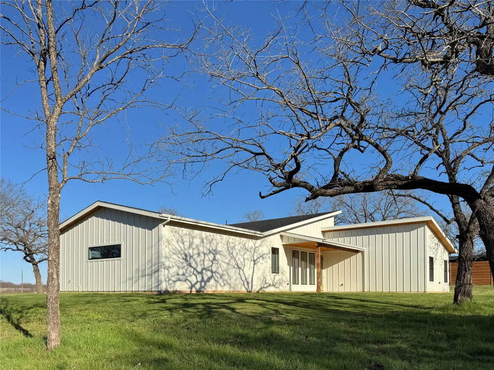 1991 Sunflower Paradise, TX 76073