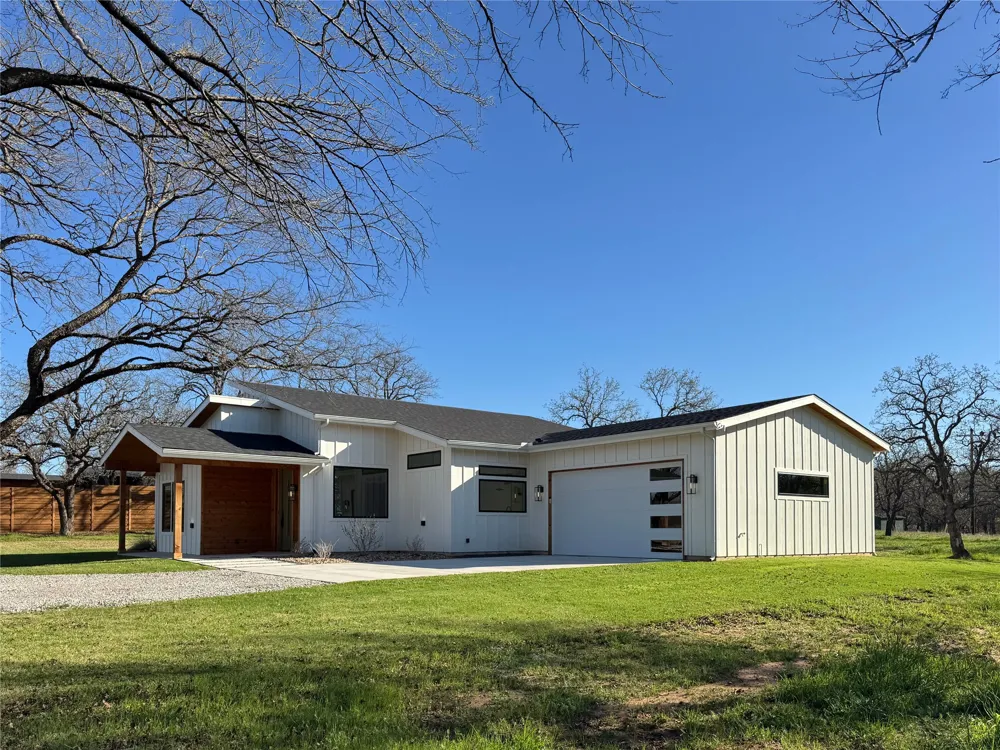 1991 Sunflower Paradise, TX 76073