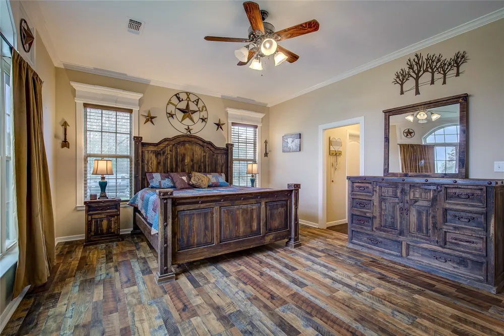 811 Rs County Road 4250 Point, TX 75472