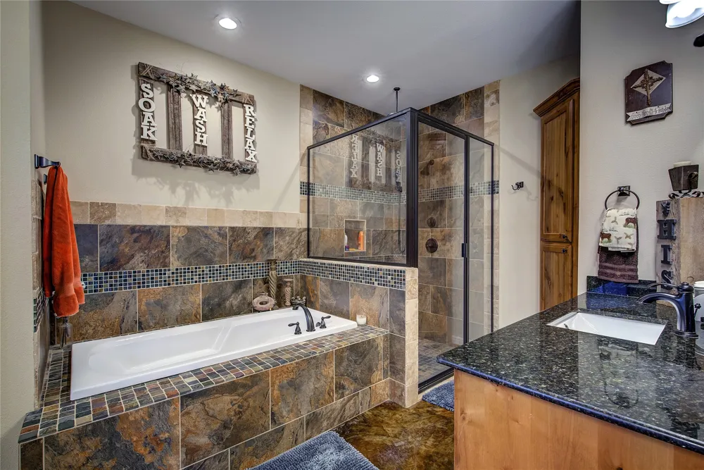 811 Rs County Road 4250 Point, TX 75472