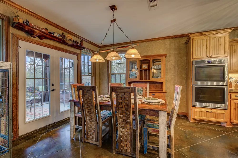 811 Rs County Road 4250 Point, TX 75472