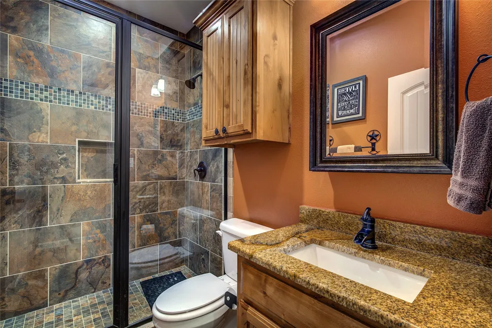 811 Rs County Road 4250 Point, TX 75472