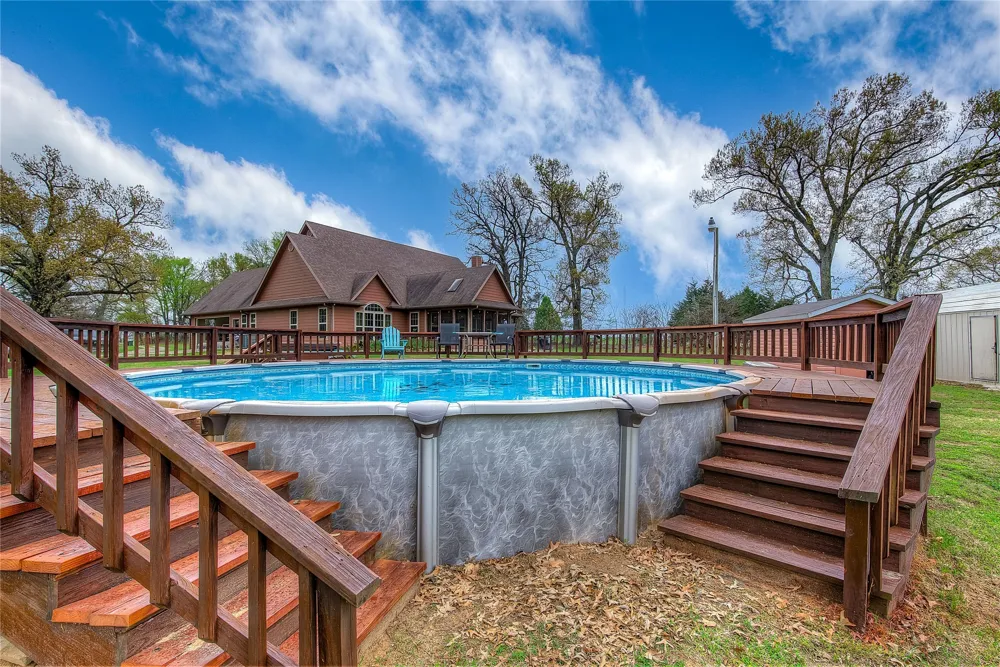 811 Rs County Road 4250 Point, TX 75472
